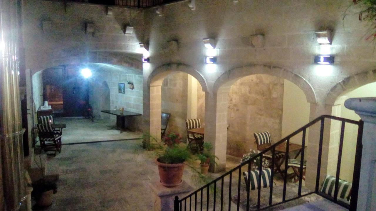 Palazzo Mellacqua Castiglione d'Otranto Exterior photo